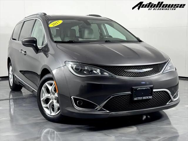 2017 Chrysler Pacifica Touring-L Plus for sale in Bloomington, IL