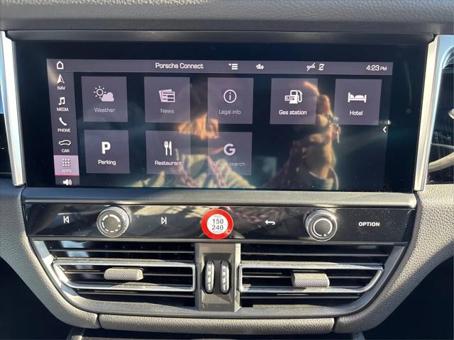 2024 Porsche Macan Macan