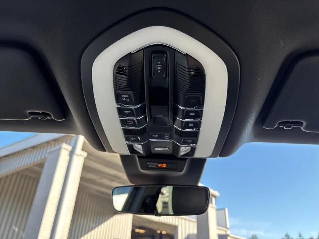 2024 Porsche Macan Macan