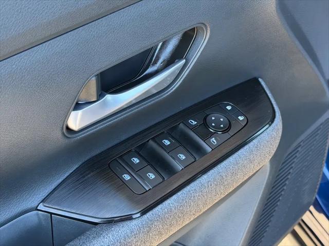 2025 Nissan Kicks SV FWD