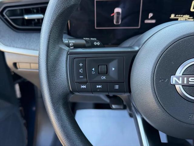 2025 Nissan Kicks SV FWD