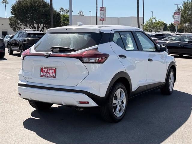 2024 Nissan Kicks S Xtronic CVT