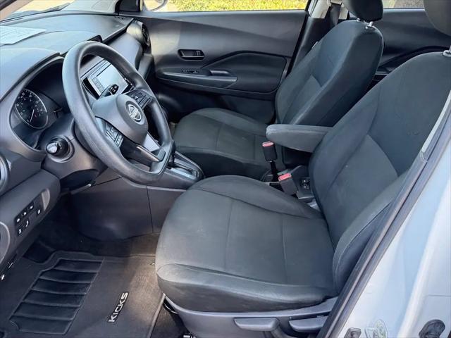 2024 Nissan Kicks S Xtronic CVT