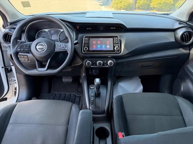 2024 Nissan Kicks S Xtronic CVT