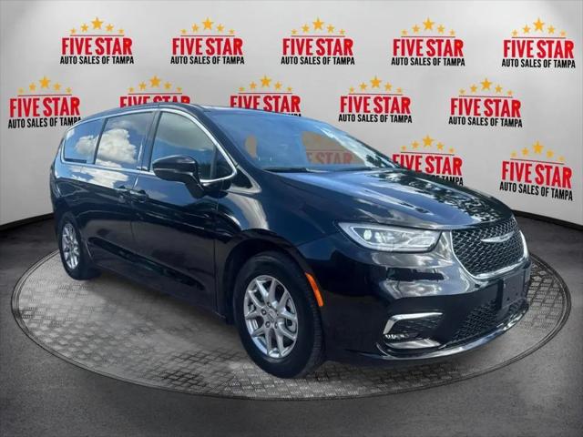2025 Chrysler Pacifica Select for sale in Tampa, FL