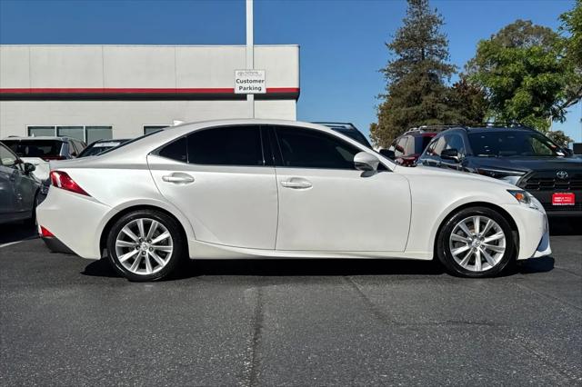 2016 Lexus IS 200t IS 200t