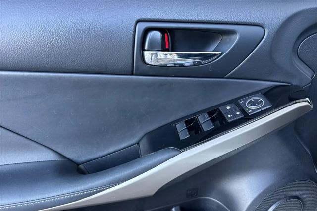 2016 Lexus IS 200t IS 200t