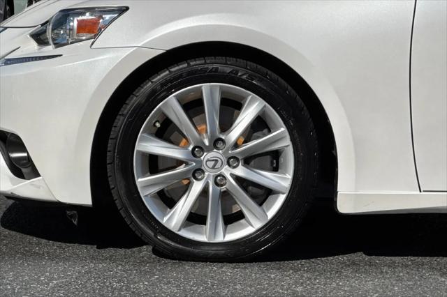 2016 Lexus IS 200t IS 200t