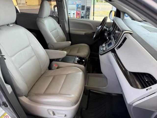 2018 Toyota Sienna XLE 7 Passenger