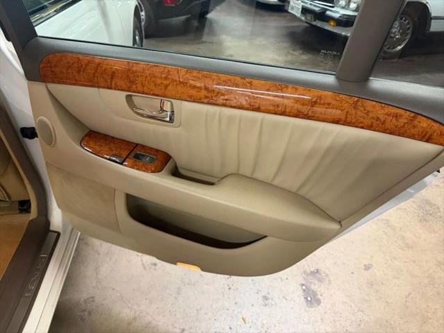 2004 Lexus LS 430 430