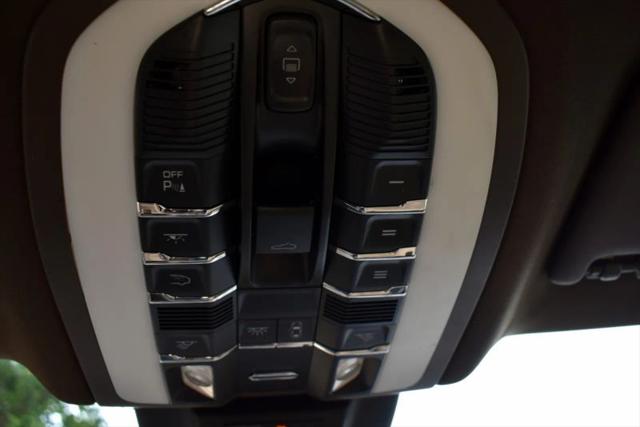 2017 Porsche Macan S