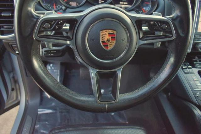 2017 Porsche Cayenne Platinum Edition