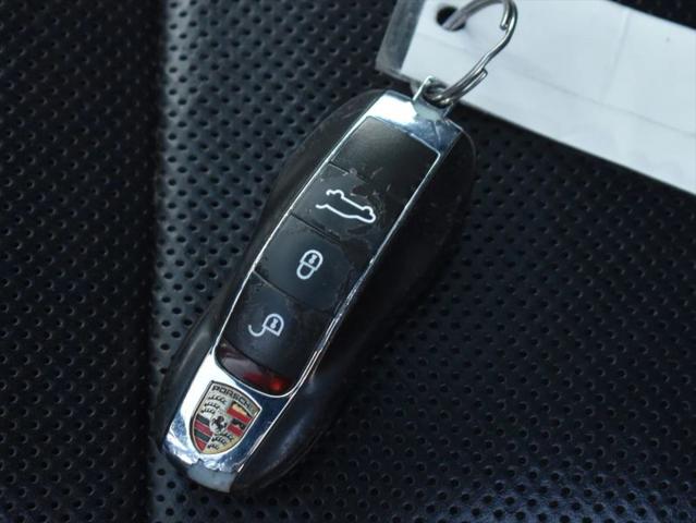 2017 Porsche Cayenne Platinum Edition