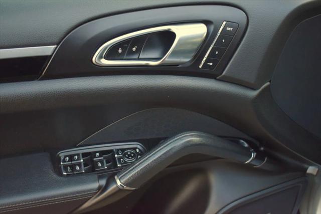 2017 Porsche Cayenne Platinum Edition