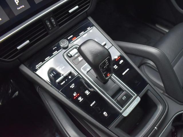 2021 Porsche Cayenne Base
