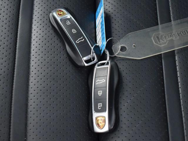 2021 Porsche Cayenne Base
