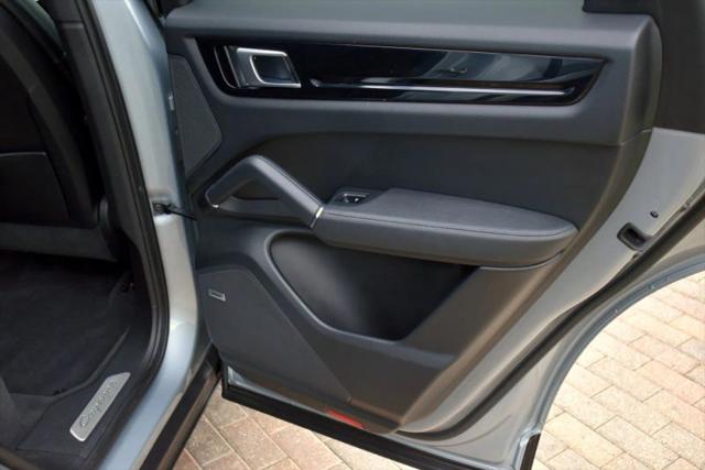 2021 Porsche Cayenne Base