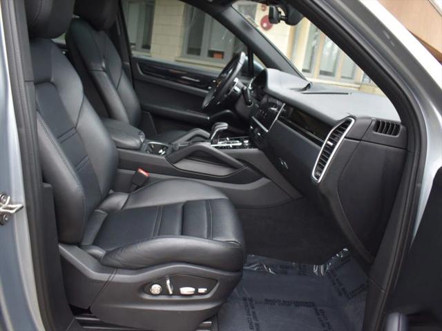 2021 Porsche Cayenne Base