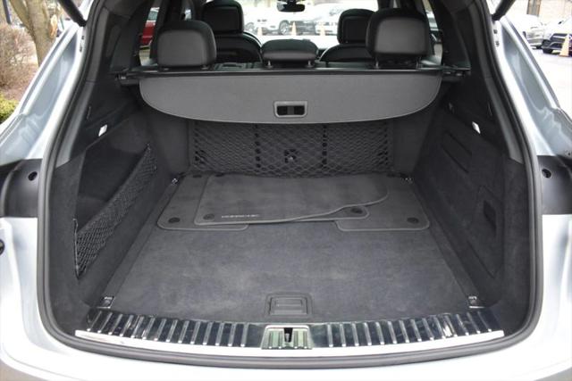 2021 Porsche Cayenne Base