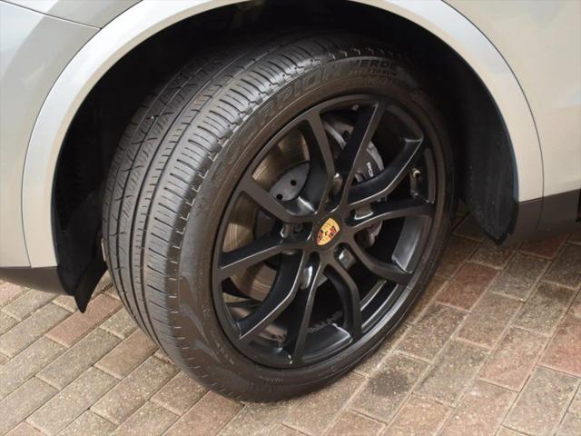 2021 Porsche Cayenne Base