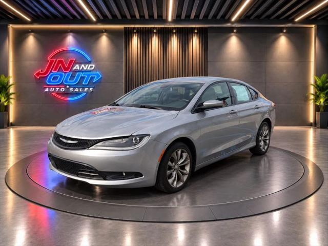 2015 Chrysler 200 S