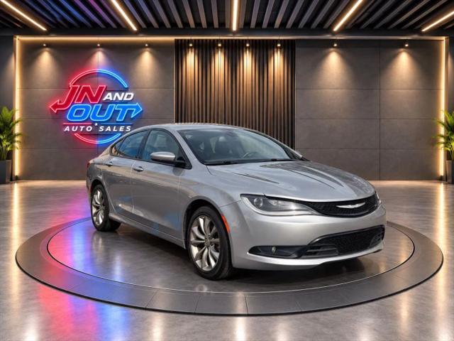 2015 Chrysler 200 S