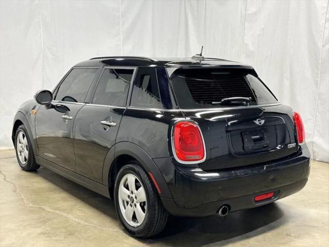 2016 MINI Hardtop Cooper