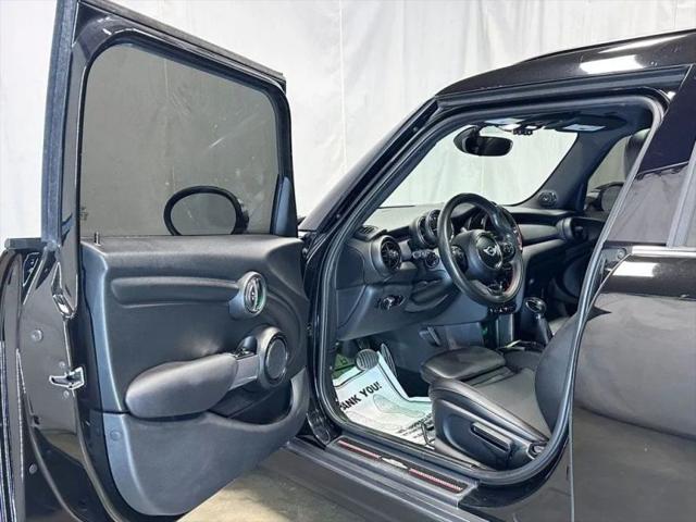 2016 MINI Hardtop Cooper