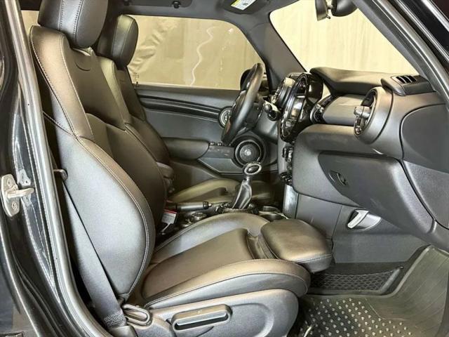 2016 MINI Hardtop Cooper