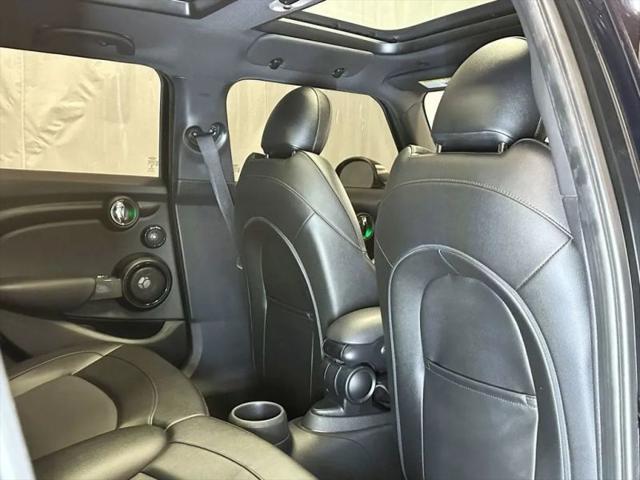 2016 MINI Hardtop Cooper