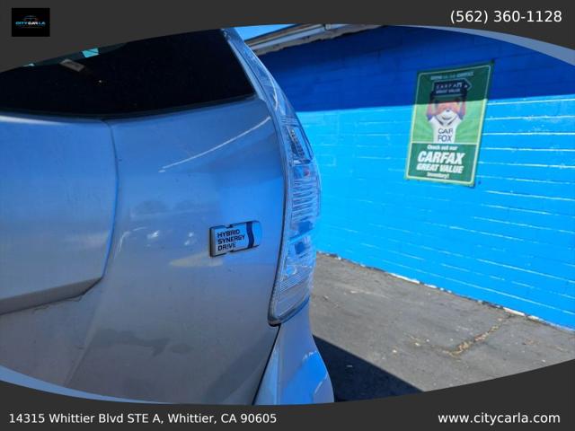 2014 Toyota Prius v Two