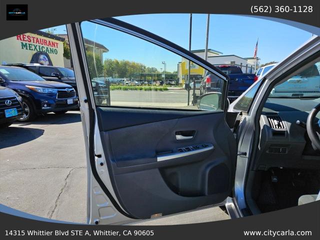 2014 Toyota Prius v Two