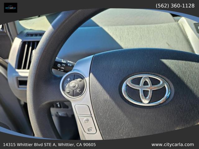 2014 Toyota Prius v Two