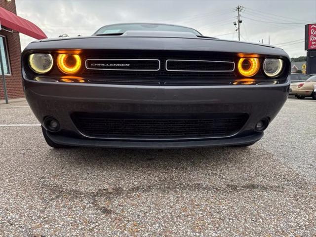 2015 Dodge Challenger SXT Plus