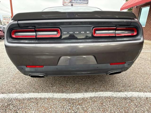 2015 Dodge Challenger SXT Plus