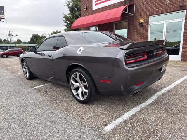 2015 Dodge Challenger SXT Plus