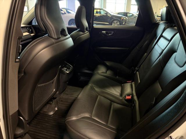 2021 Volvo XC60 T5 Inscription