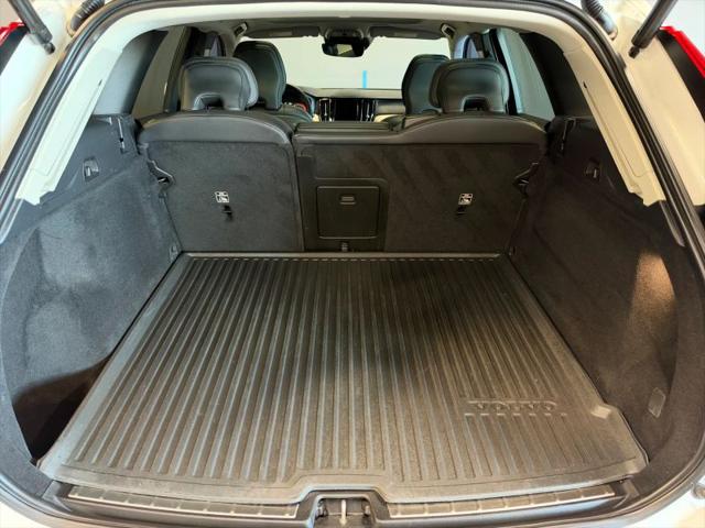 2021 Volvo XC60 T5 Inscription