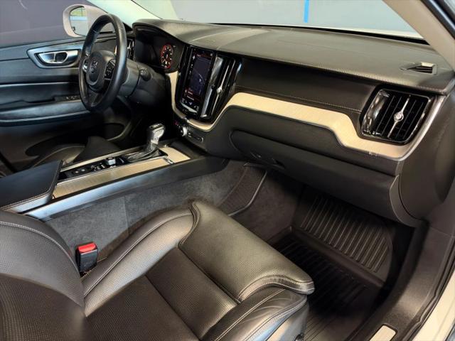 2021 Volvo XC60 T5 Inscription