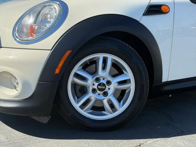 2012 MINI Cooper Cooper