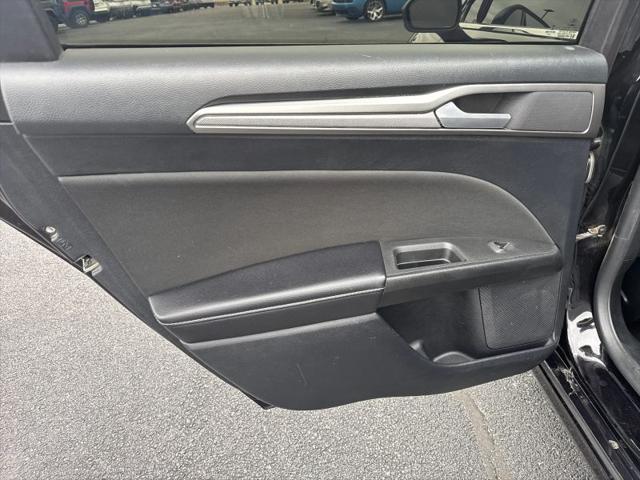 2020 Ford Fusion SE