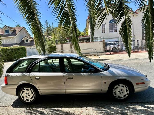 2000 Saturn SW SW2