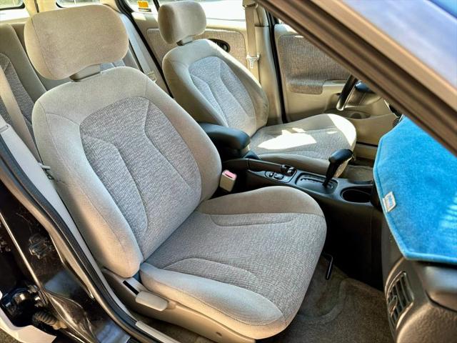 2000 Saturn SW SW2