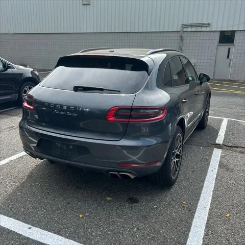 2017 Porsche Macan Macan Turbo