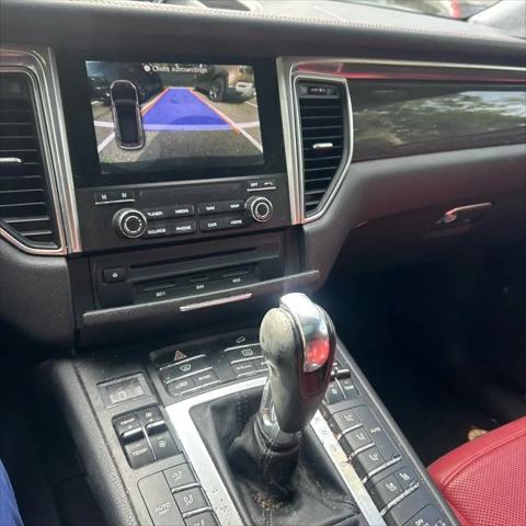 2017 Porsche Macan Macan Turbo