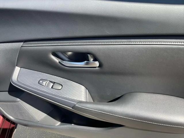 2024 Nissan Sentra SV Xtronic CVT
