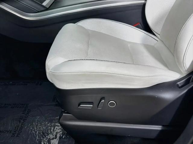 2023 Tesla Model X Plaid Tri Motor All-Wheel Drive