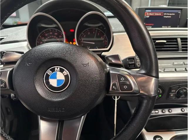 2006 BMW Z4 3.0si