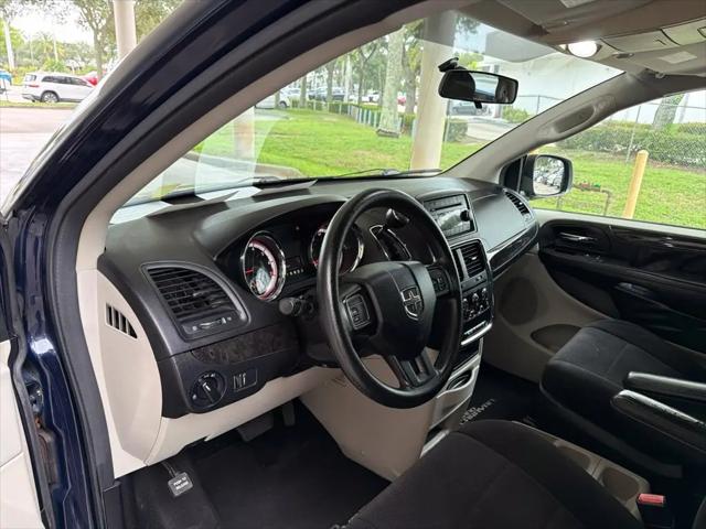 2013 Dodge Grand Caravan SE