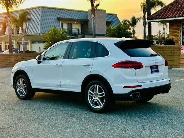 2016 Porsche Cayenne Base